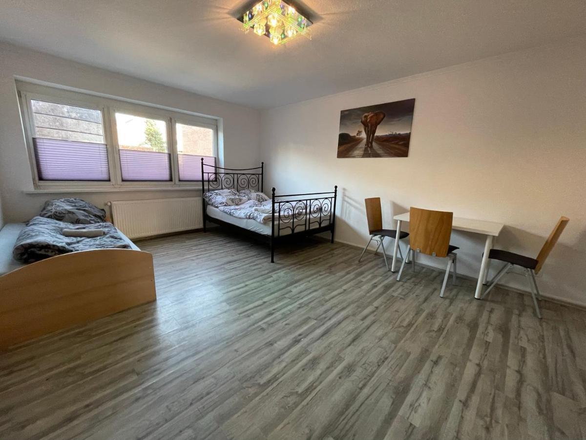 Schoene Zentrale Zimmer In Wilhelmshaven Apartment Exterior photo
